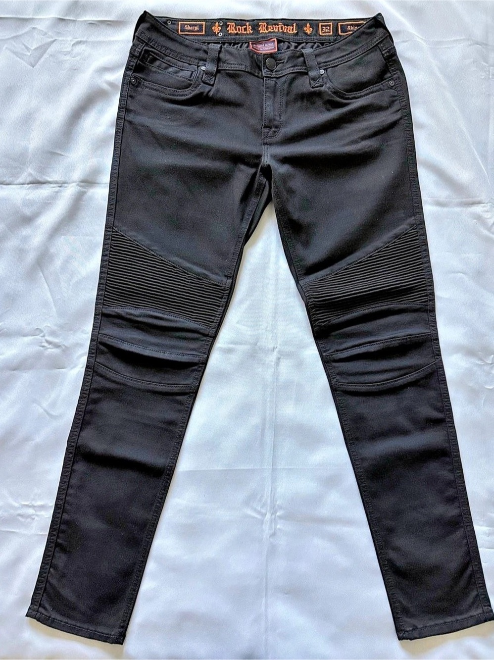 Gals Rock Revival black Sheryl Skinny Moto Jeans Black; size 32